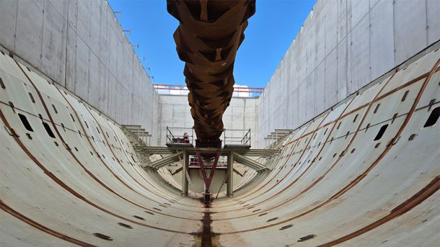 Hijsen van assen markeert bouwmijlpaal voor Groen Gas Venlo